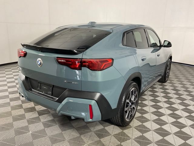 Certified 2025 BMW X2 xDrive28i AWD/4WD image 6