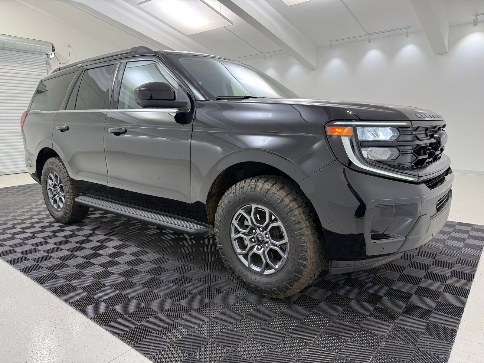 Used 2025 Ford Expedition Active