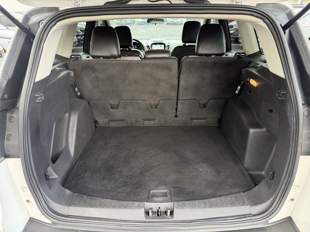 Used 2019 Ford Escape SE FWD image 6