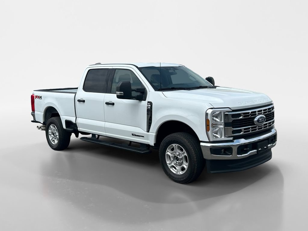 Used 2025 Ford F250 XLT w/ FX4 Off-Road Package AWD/4WD image 9