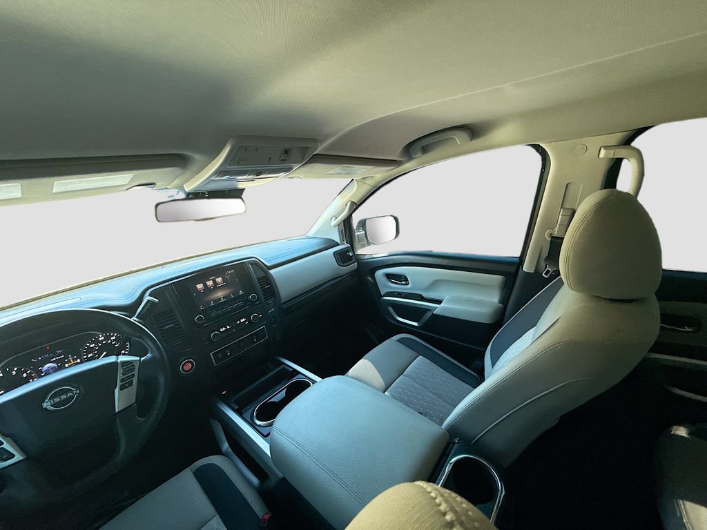 Used 2024 Nissan Titan SV w/ SV Convenience Package RWD image 22