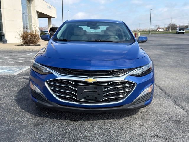 Used 2023 Chevrolet Malibu LT image 2