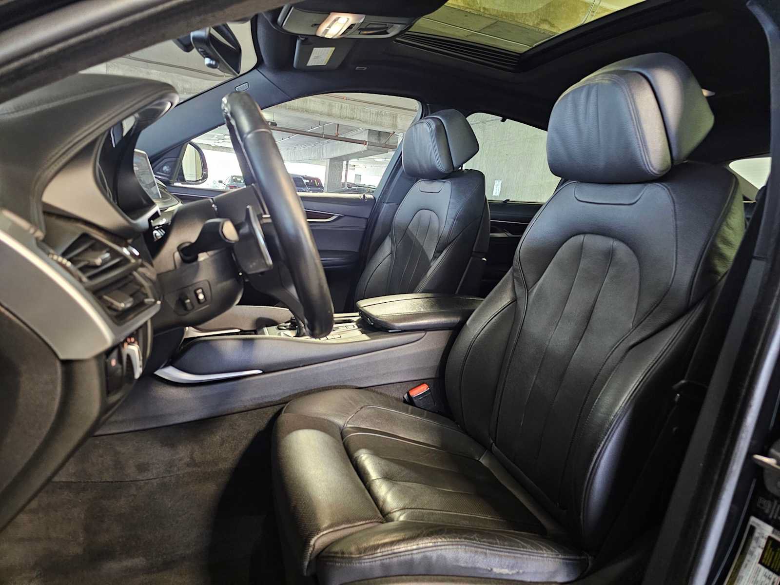 Used 2015 BMW X6 xDrive50i AWD/4WD image 24