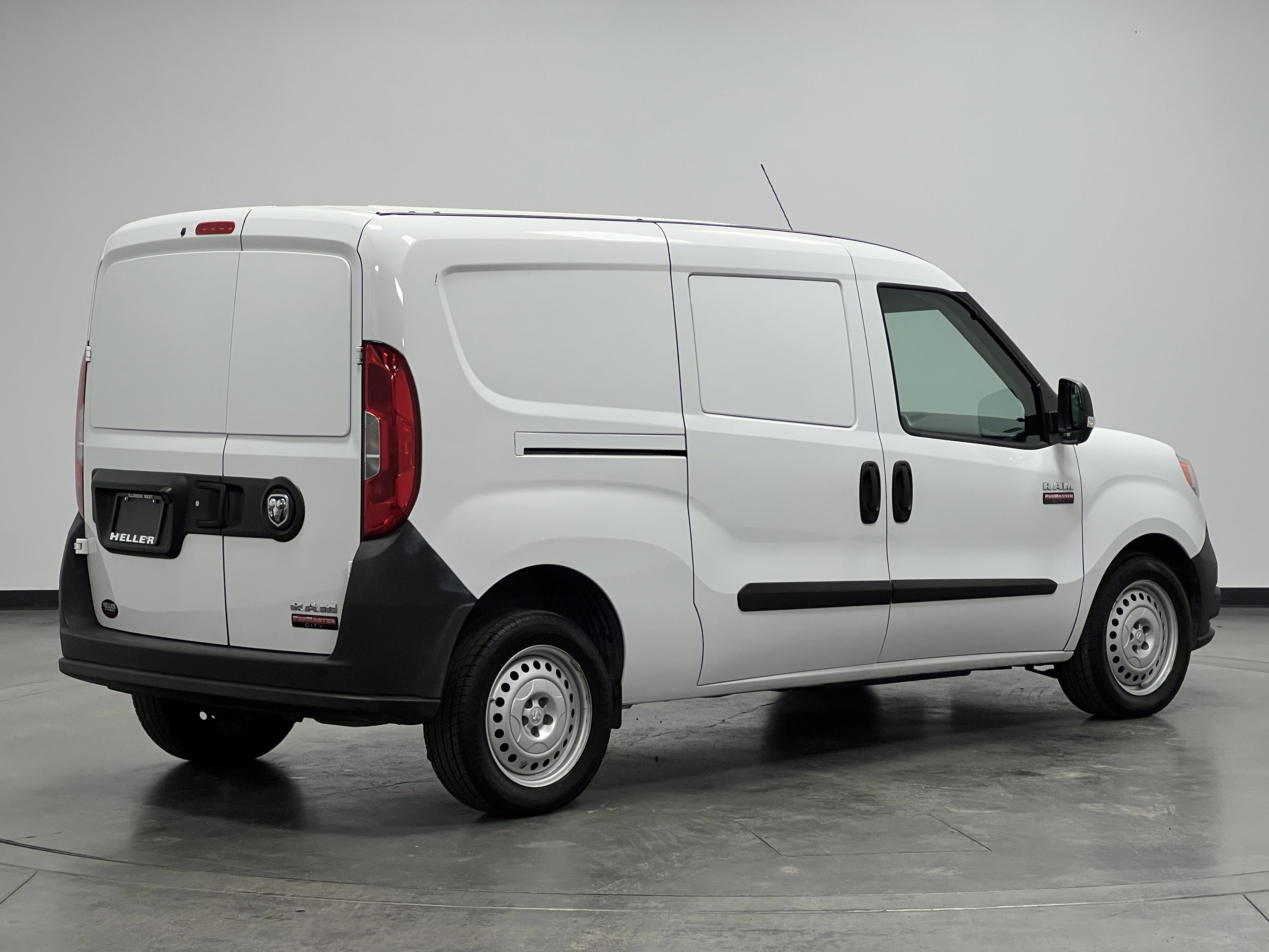 Used 2021 RAM ProMaster City Tradesman image 8