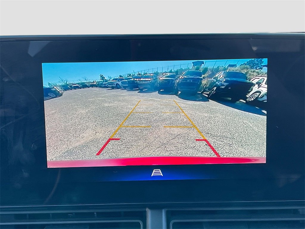 Used 2024 Chevrolet Trax ACTIV w/ Driver Confidence Package image 13