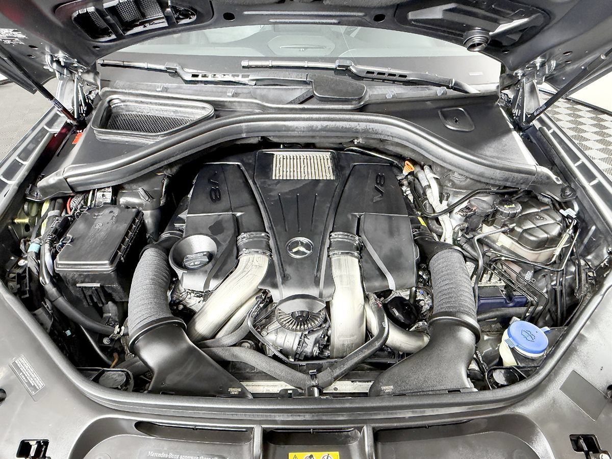 Used 2018 Mercedes-Benz GLS 550 4MATIC image 24