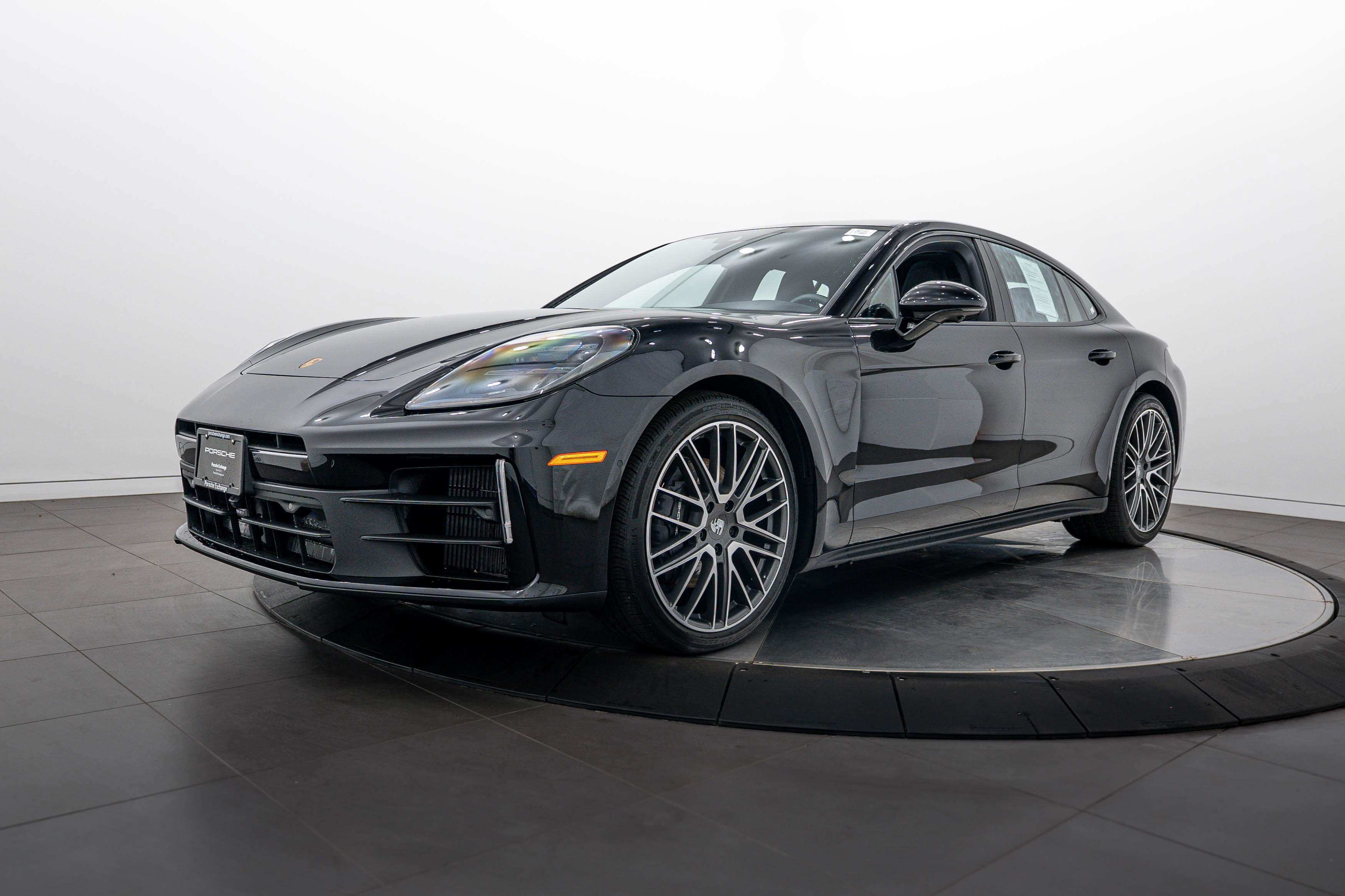 Certified 2026 Porsche Panamera 4 AWD/4WD image 1