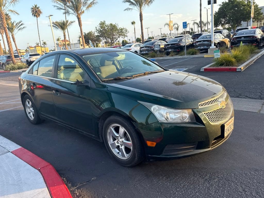 Used 2014 Chevrolet Cruze LT w/ Technology Package FWD image 29