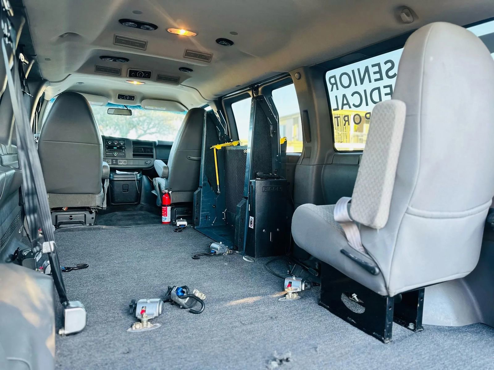 Used 2014 Chevrolet Express 2500 LT w/ LT Preferred Equipment Group RWD image 9