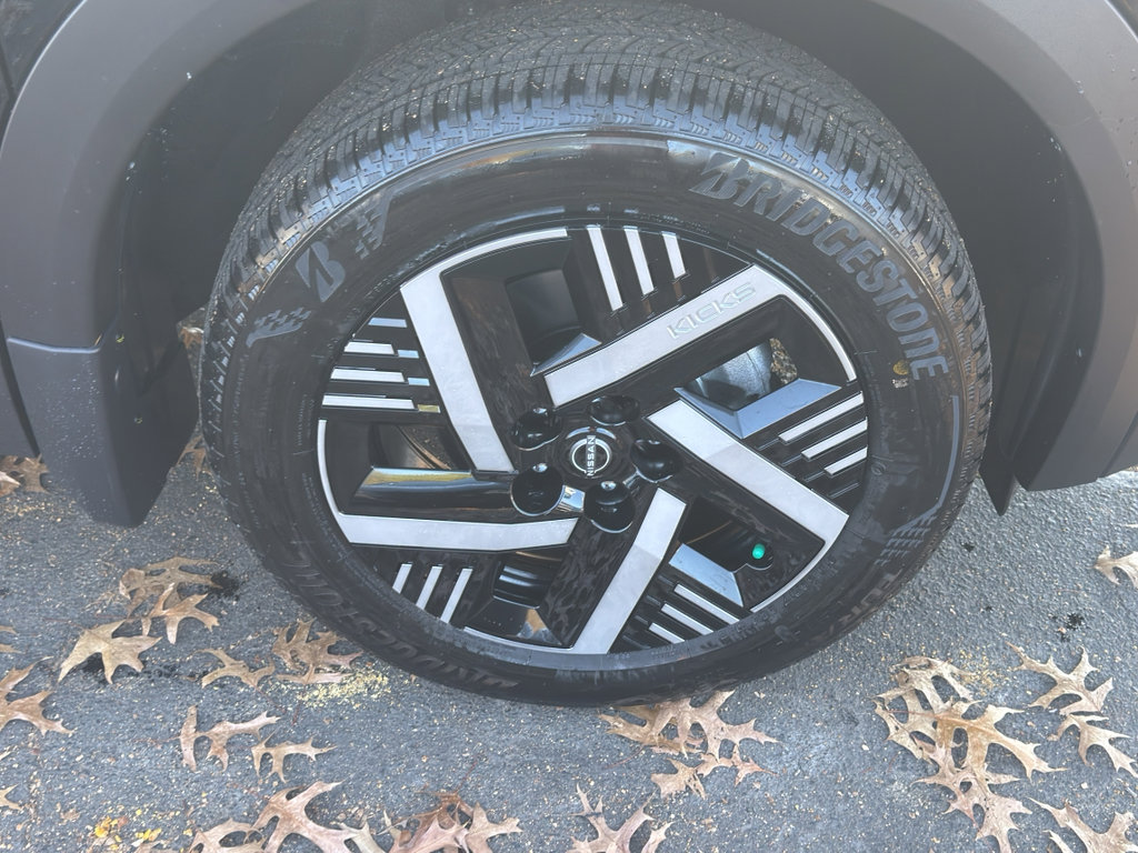 New 2026 Nissan Kicks SV w/ Cold Weather Package image 9