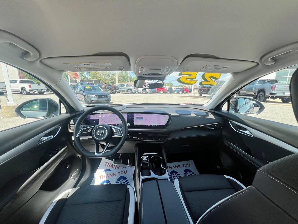Used 2025 Buick Envision Sport Touring AWD/4WD image 33