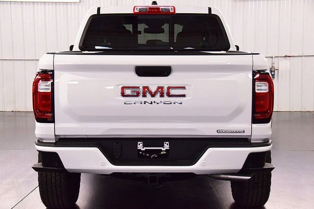 New 2025 GMC Canyon Elevation w/ Convenience Package image 6