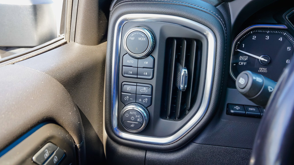 Used 2021 GMC Sierra 1500 SLT w/ SLT Premium Plus Package AWD/4WD image 19