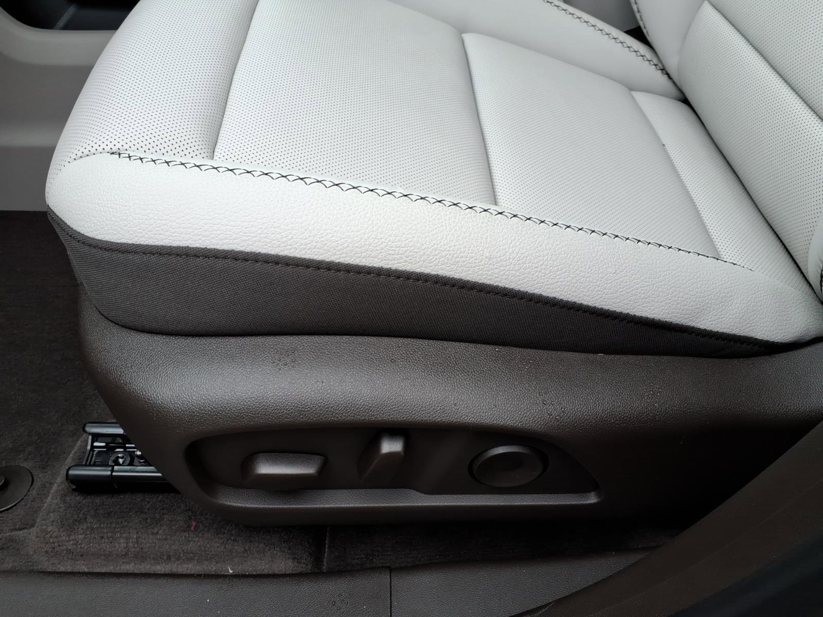 New 2026 GMC Terrain Denali AWD/4WD image 14