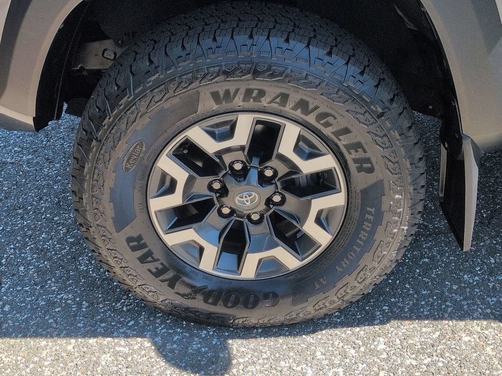 Used 2023 Toyota Tacoma TRD Off-Road AWD/4WD image 29