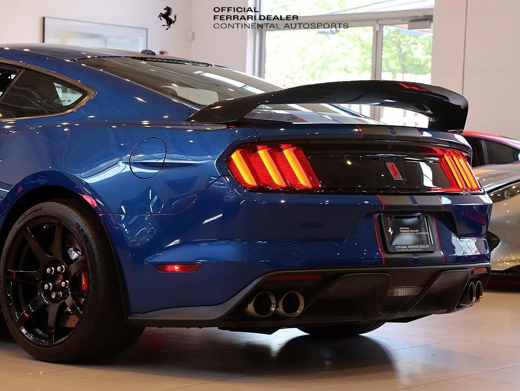 Used 2017 Ford Mustang Shelby GT350R w/ GT350R Equipment Group 920A image 30