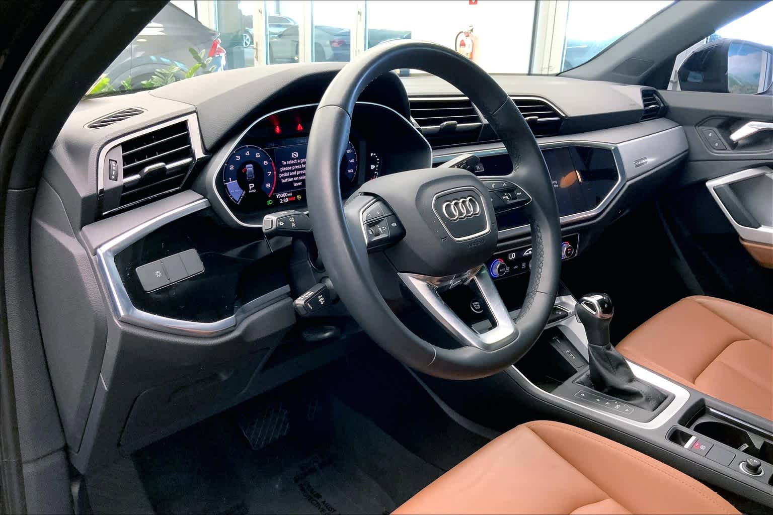 Used 2021 Audi Q3 2.0T Premium w/ Convenience Package image 18