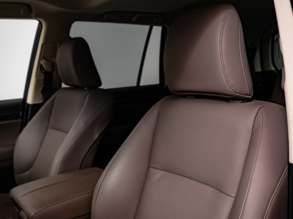 Certified 2023 Lexus GX 460 Premium w/ Accessory Package AWD/4WD image 25