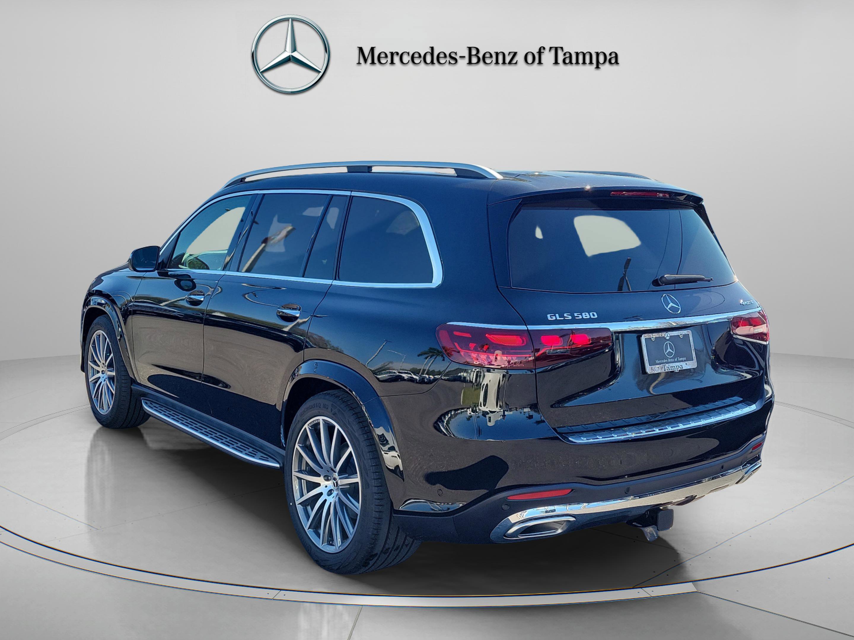 New 2026 Mercedes-Benz GLS 580 4MATIC image 3
