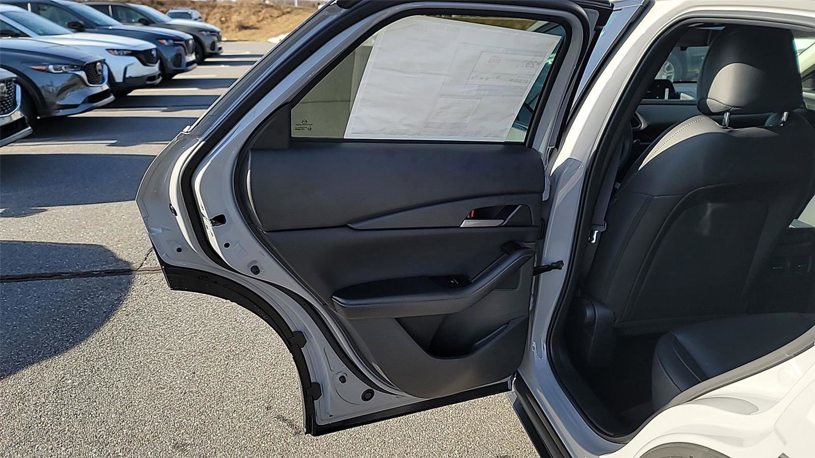 New 2025 MAZDA CX-30 AWD 2.5 S w/ Select Sport Pkg image 13