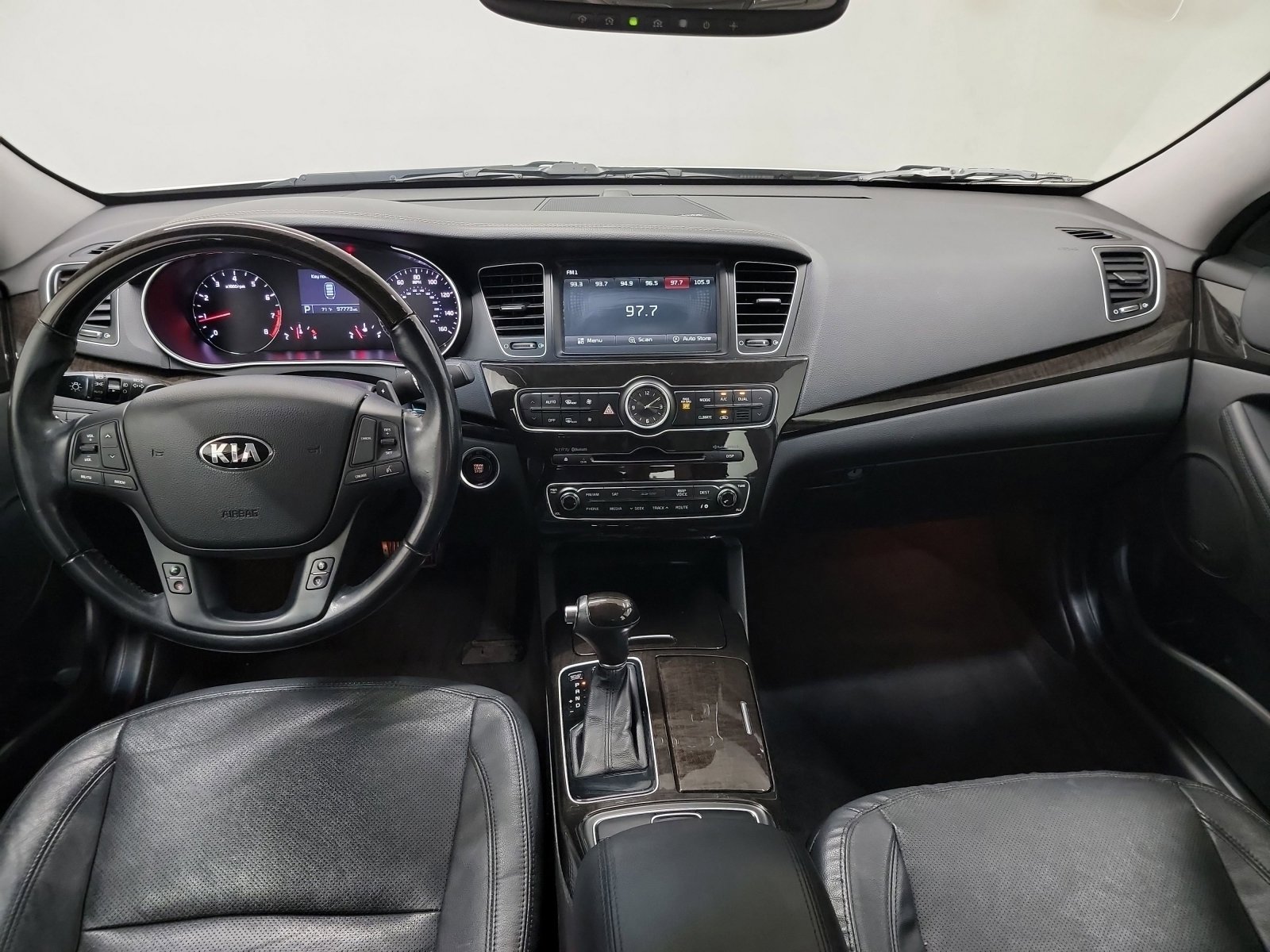 Used 2015 Kia Cadenza Premium image 15