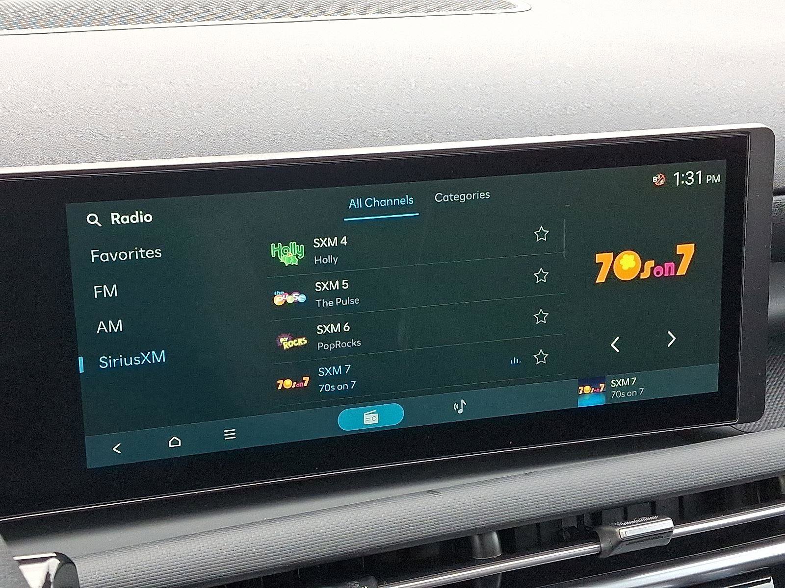 Used 2025 Hyundai Santa Cruz SE image 16