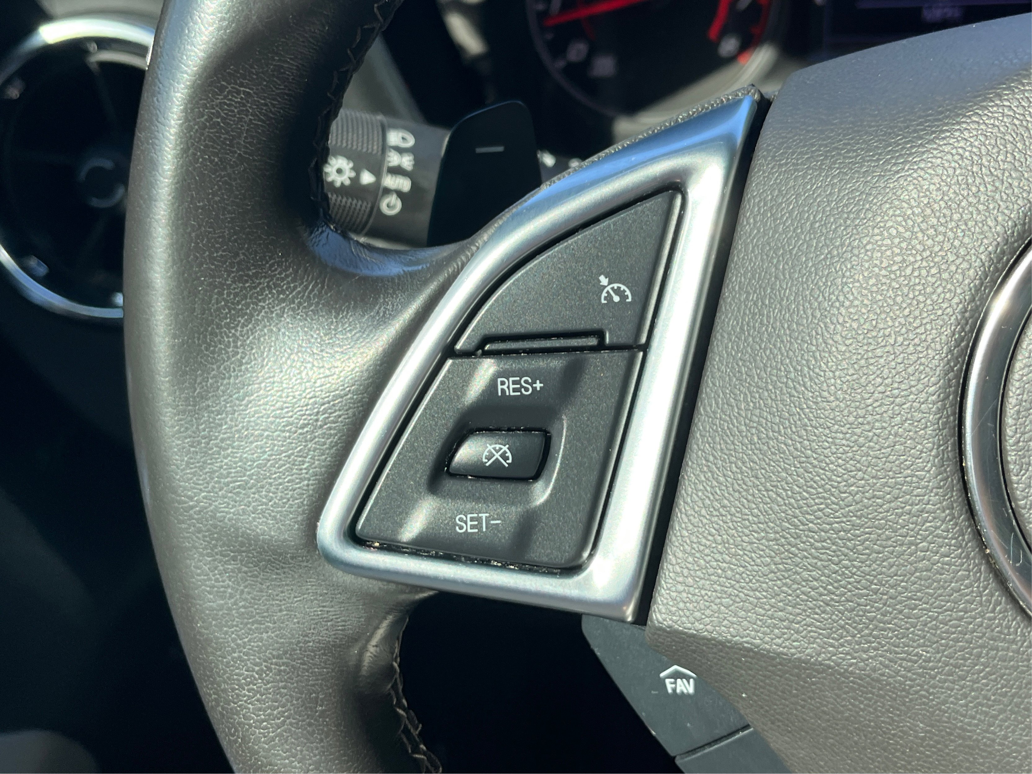 Used 2021 Chevrolet Camaro LT image 49