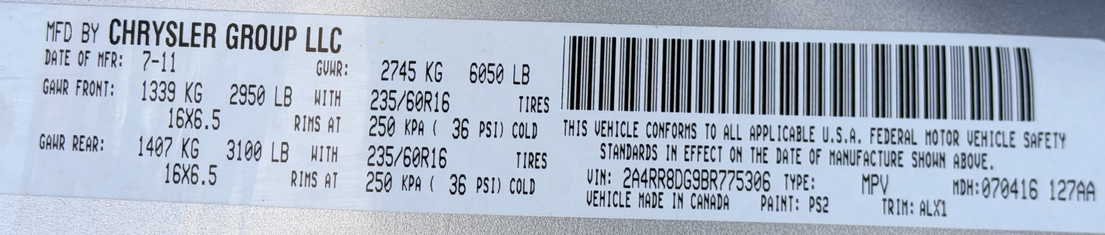 Used 2011 Chrysler Town & Country Touring-L w/ Entertainment Group #2 FWD image 38