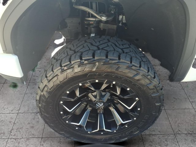 Used 2022 GMC Sierra 1500 AT4 w/ AT4 Preferred Package AWD/4WD image 6