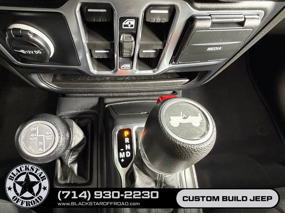 Used 2024 Jeep Wrangler Unlimited AWD/4WD image 19