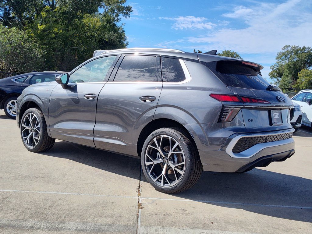 New 2026 Audi Q3 quattro 2.0T AWD/4WD image 3