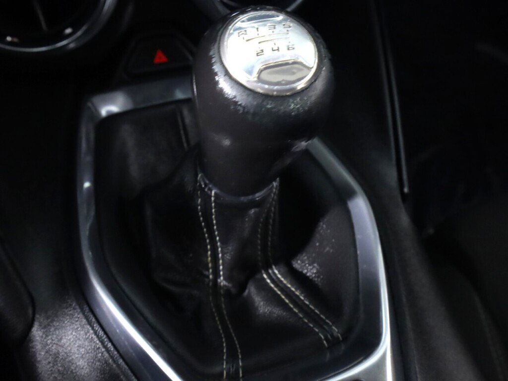 Used 2016 Chevrolet Camaro LT w/ Technology Package image 21