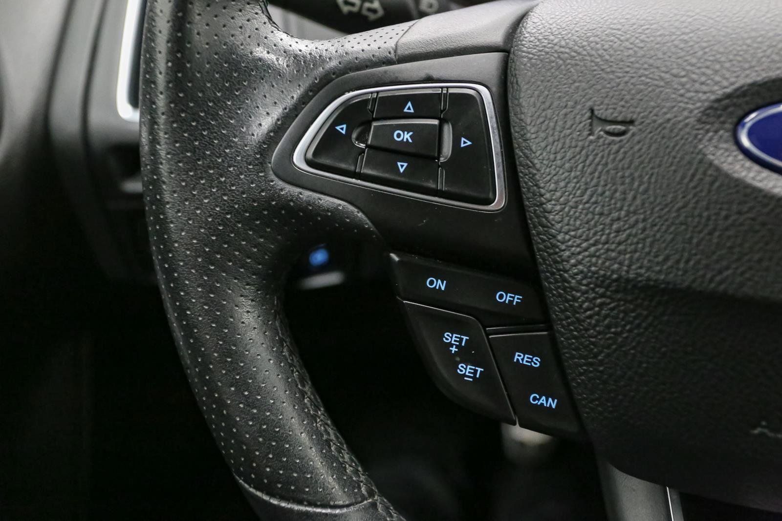 Used 2017 Ford Focus ST FWD image 35