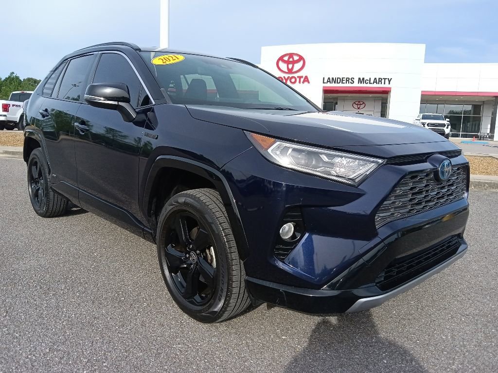 Used 2021 Toyota RAV4 XSE w/ XSE Grade Weather Package AWD/4WD image 1