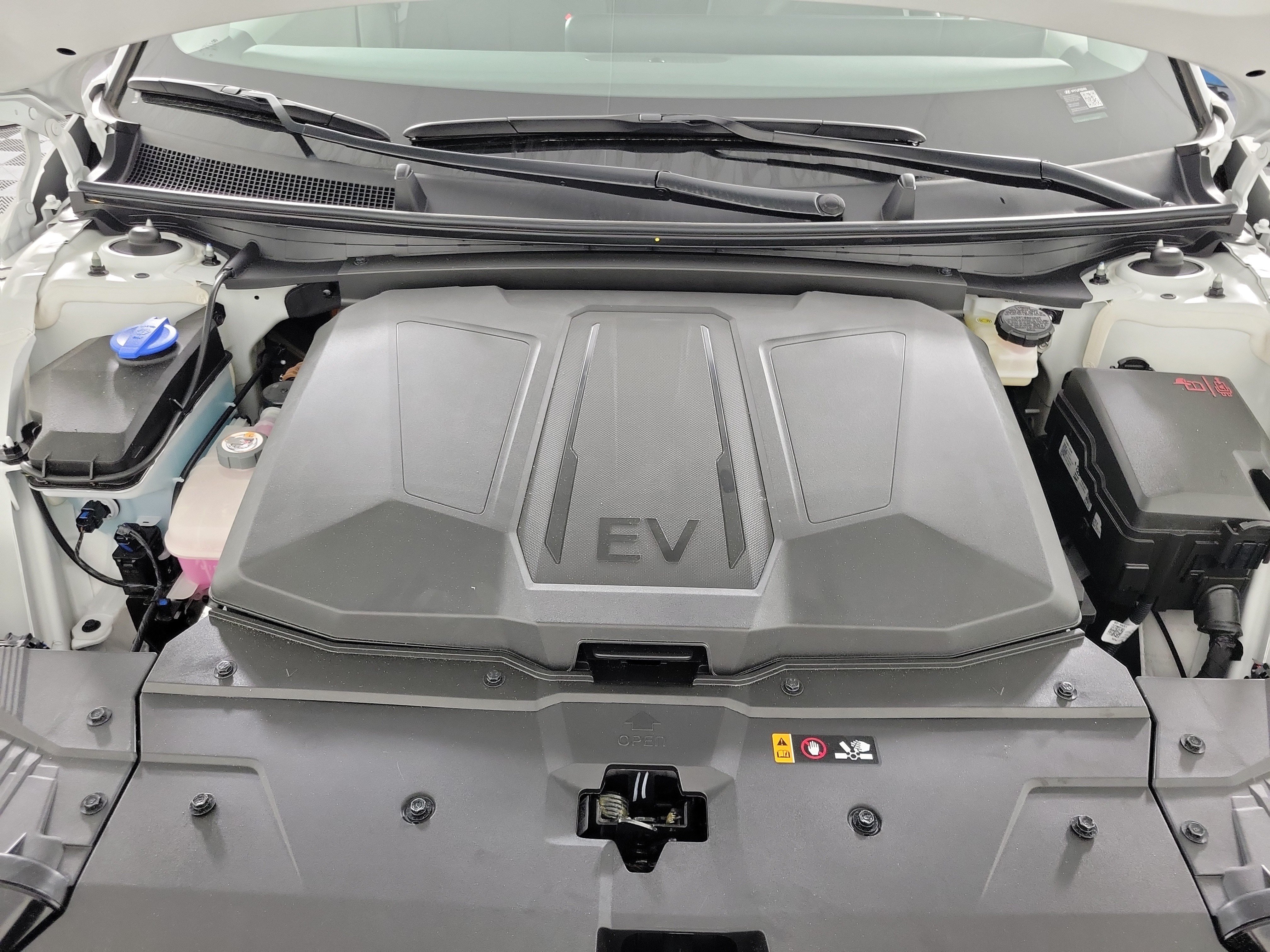 New 2026 Hyundai Ioniq 5 SEL AWD/4WD image 34