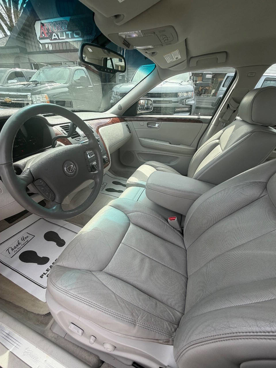 Used 2006 Cadillac DTS FWD image 24