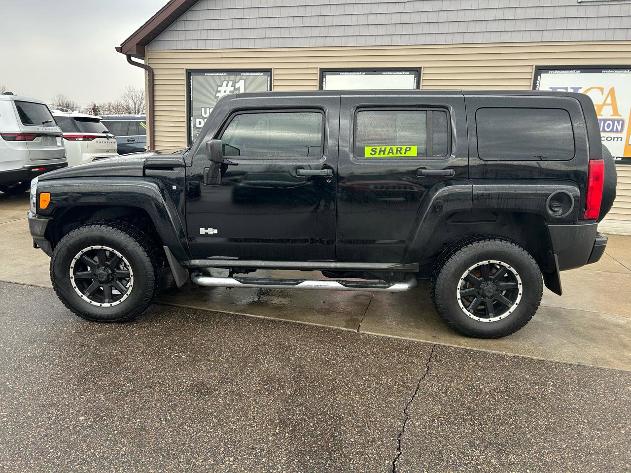 Used 2007 HUMMER H3 Adventure image 8