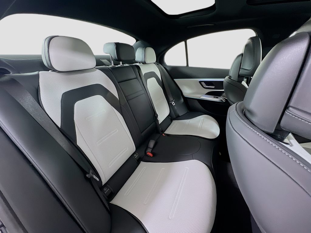 New 2026 Mercedes-Benz E 53 AMG e 4MATIC Sedan image 30