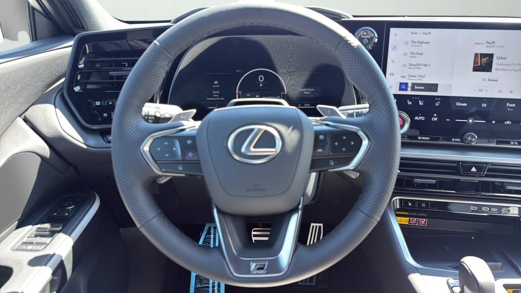 New 2026 Lexus TX 500h AWD image 12