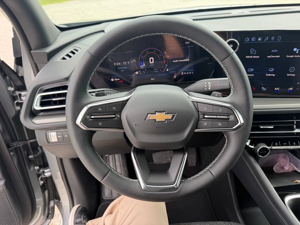 New 2026 Chevrolet Traverse LT w/ Driver Confidence Package FWD image 15