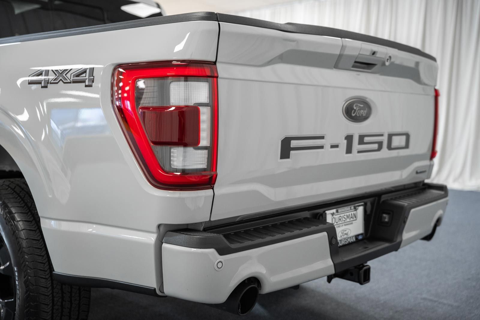 Used 2023 Ford F150 Lariat w/ Equipment Group 502A High image 6