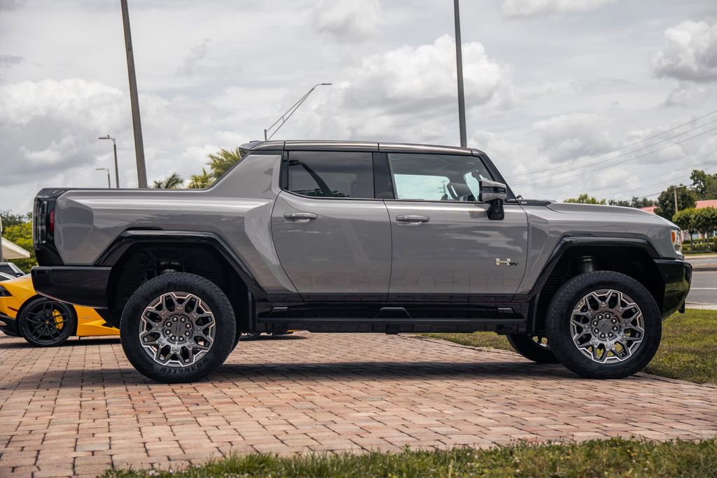 Used 2025 GMC Hummer EV 3X AWD/4WD image 6