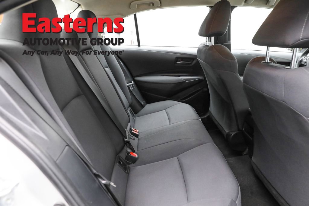 Used 2022 Toyota Corolla LE FWD image 23