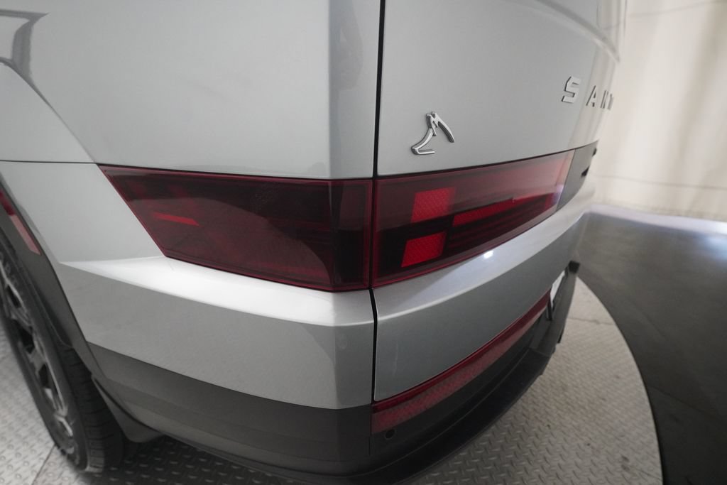 Used 2025 Hyundai Santa Fe SEL AWD/4WD image 32