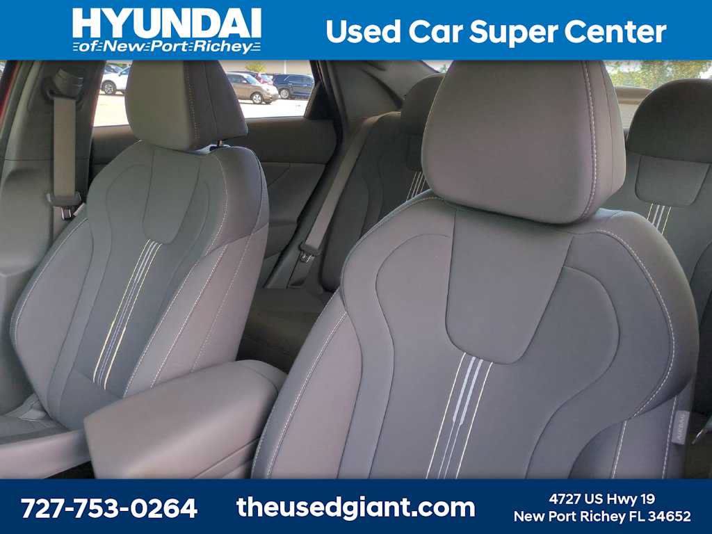 Used 2022 Hyundai Elantra Blue w/ Cargo Package FWD image 7