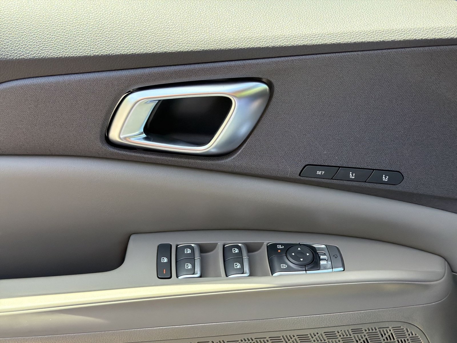 New 2026 Kia Carnival SX FWD image 39