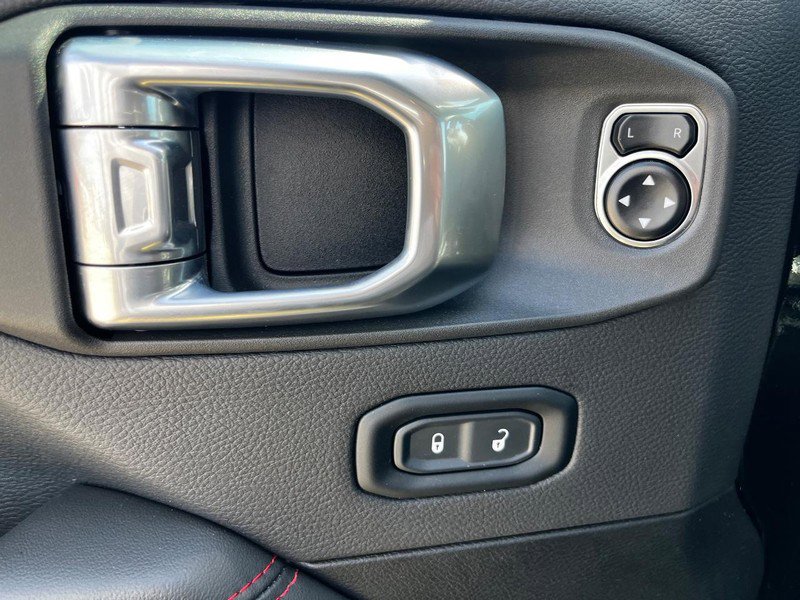 Used 2024 Jeep Gladiator Rubicon image 14