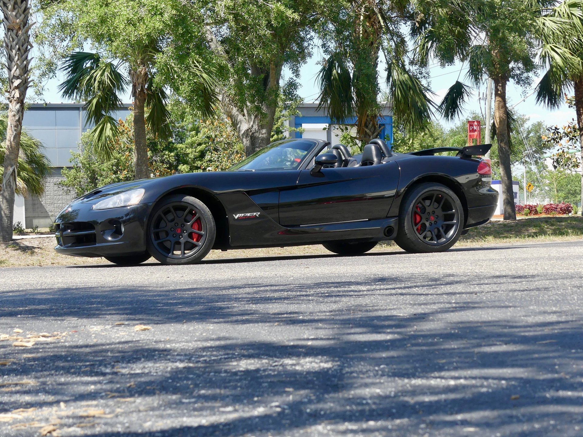 Used 2004 Dodge Viper SRT-10 image 75