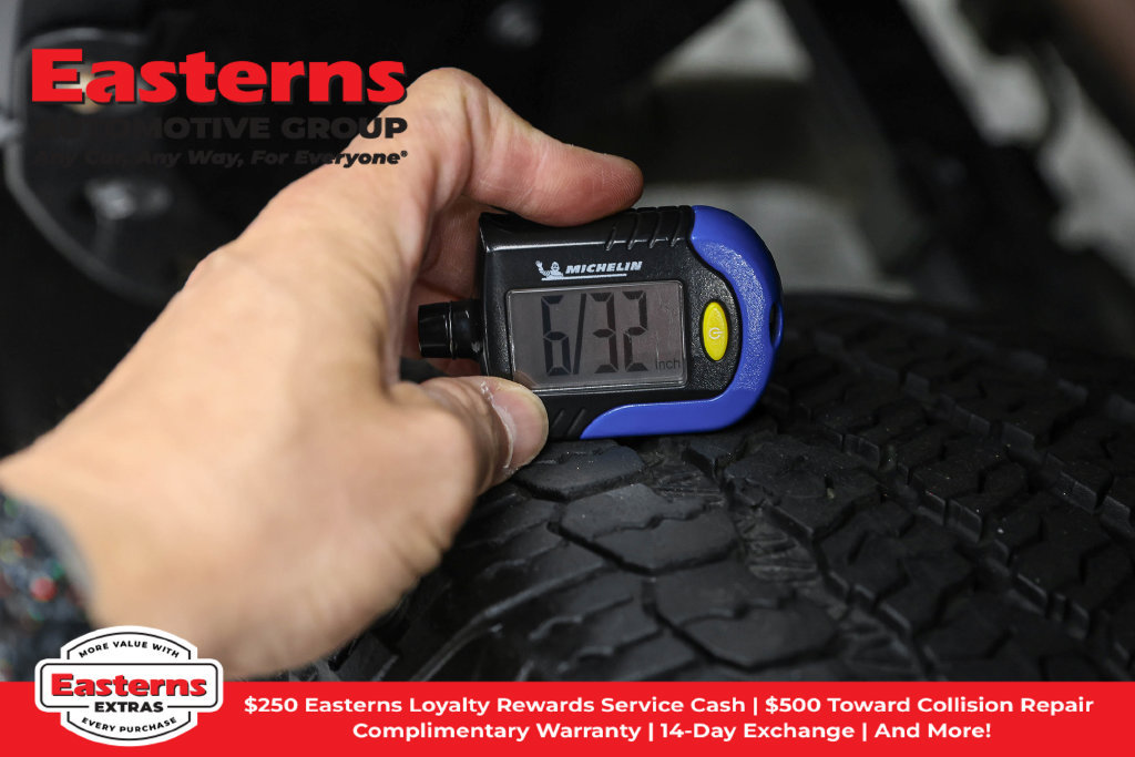 Used 2021 Toyota Tacoma TRD Off-Road AWD/4WD image 32