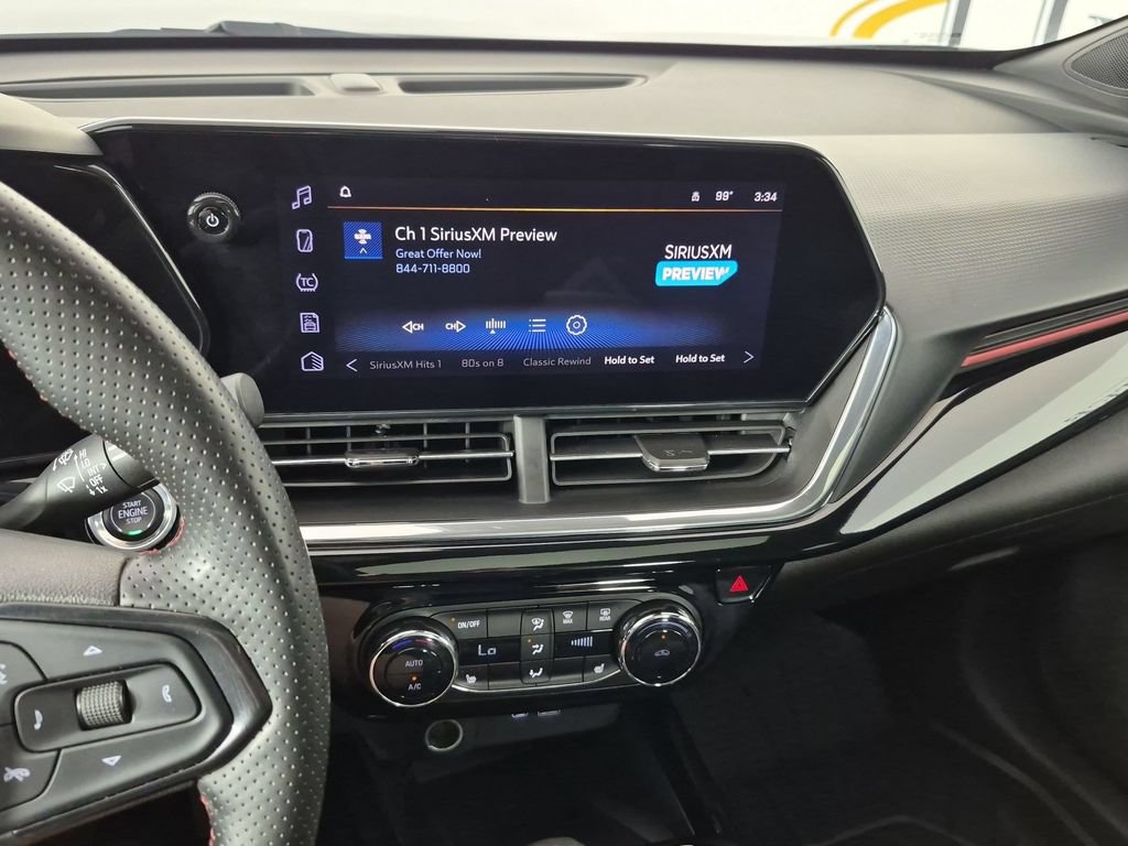 Certified 2024 Chevrolet Trax RS w/ Sunroof Package FWD image 24